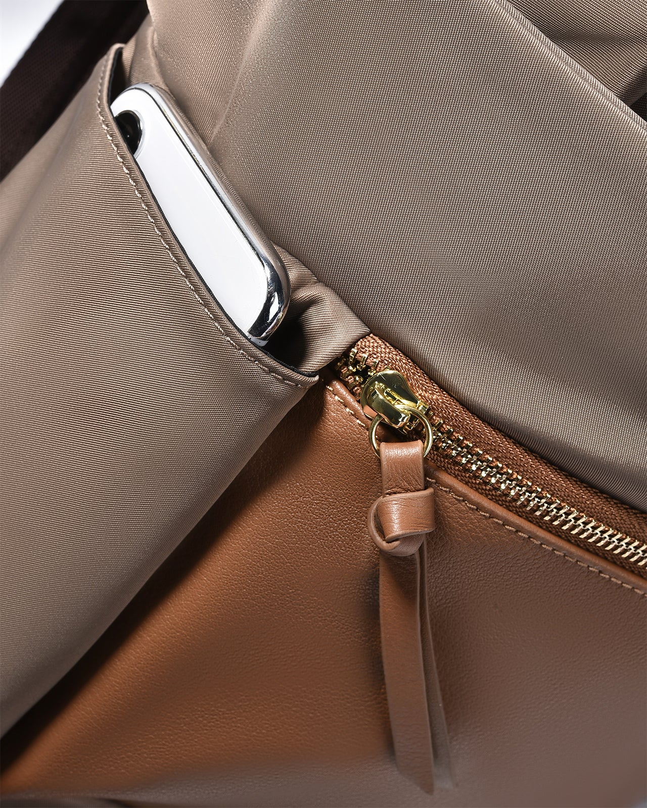 Balo Zucia The Rain Runner N19-HY19-Nâu Color1