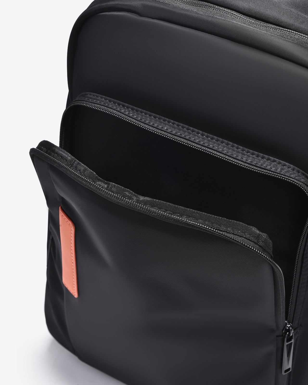 Balo Đeo Vai Zucia The Nomad N18-TJ18-Đen Color1