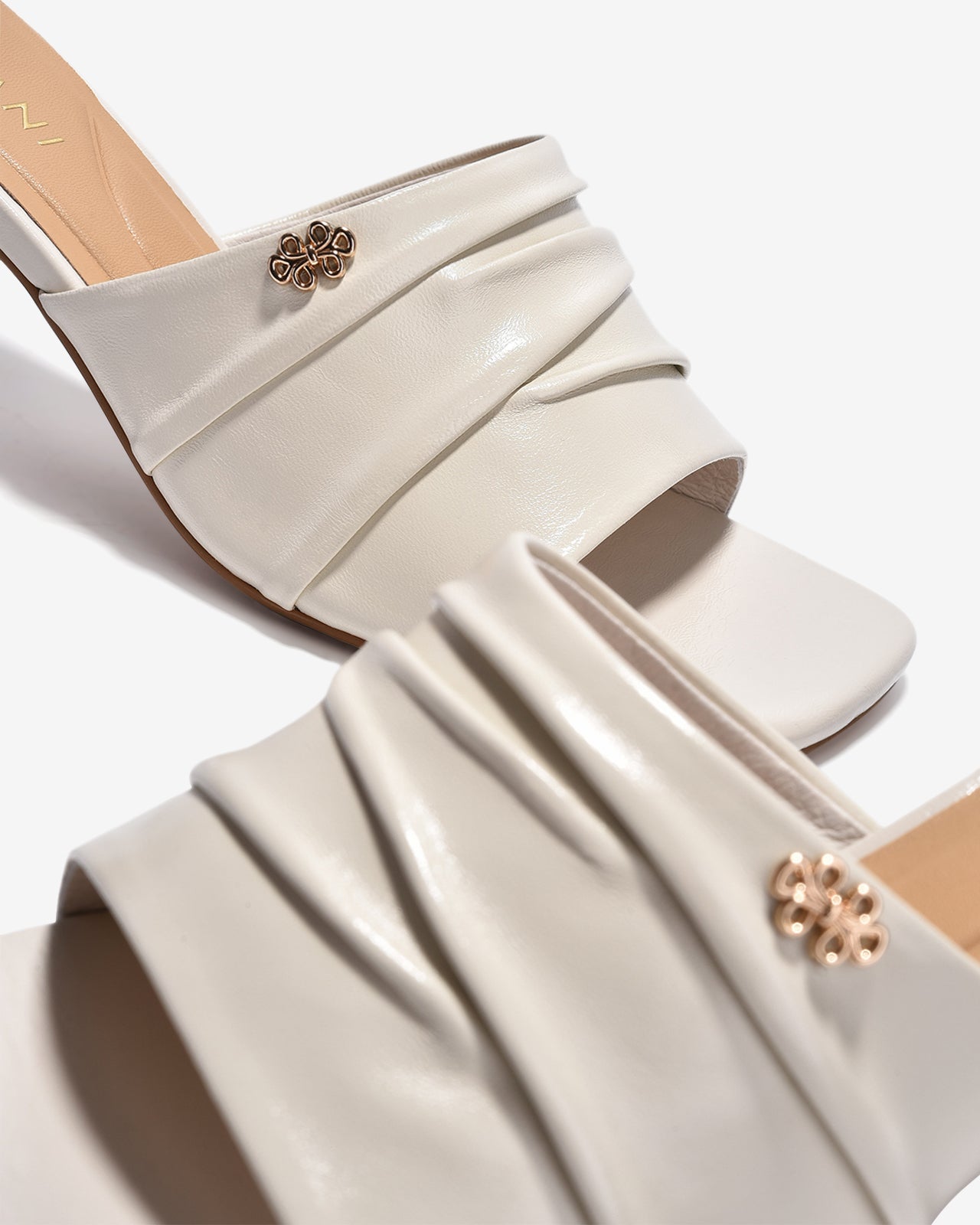 Dép Cao Gót Zuciani Gót Vuông Trong Suốt-DCM12-Trắng Color2