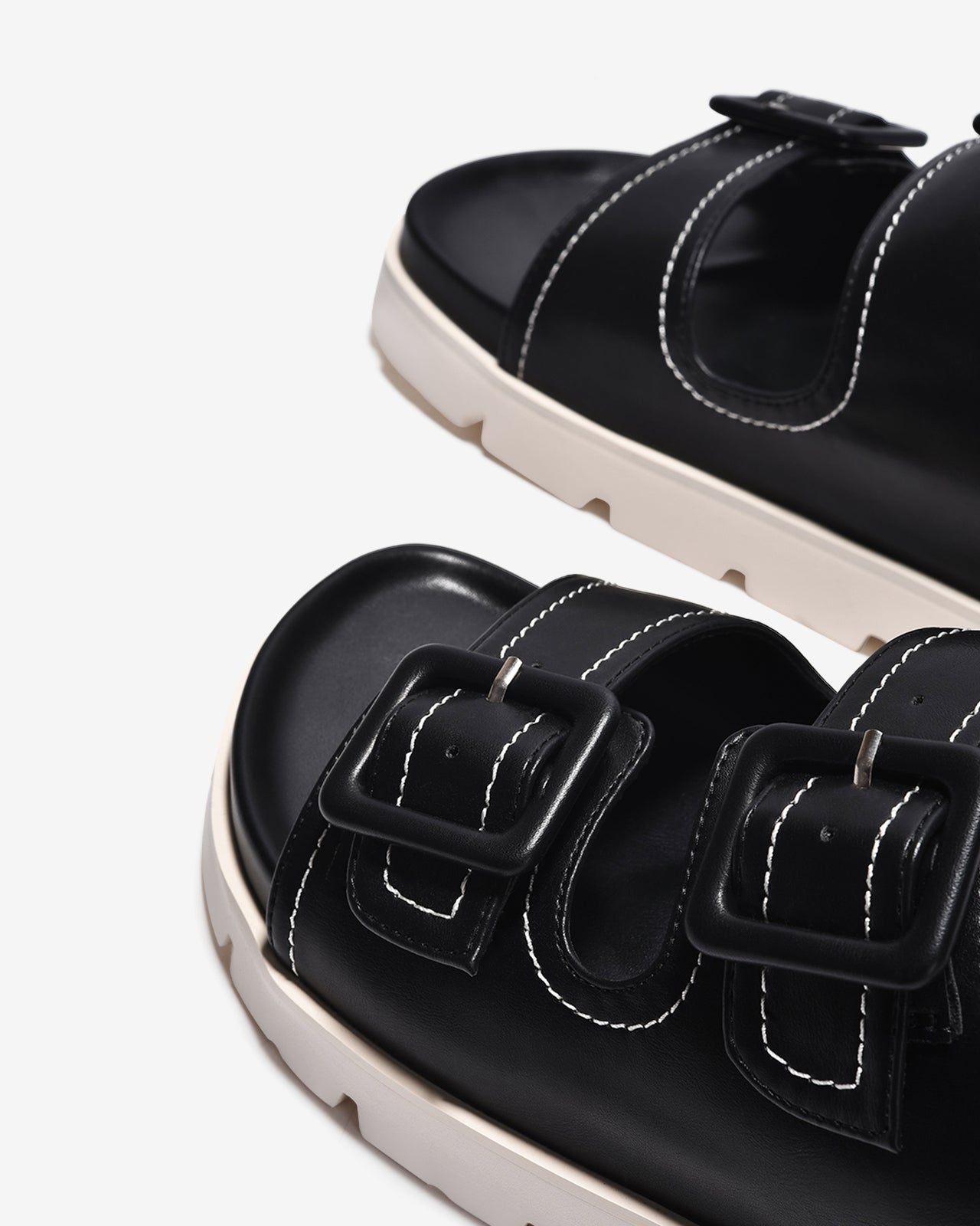 Dép Nữ Zucia Quai Đôi Bản To Khoá Cài Vuông-DTH93-Đen Color1