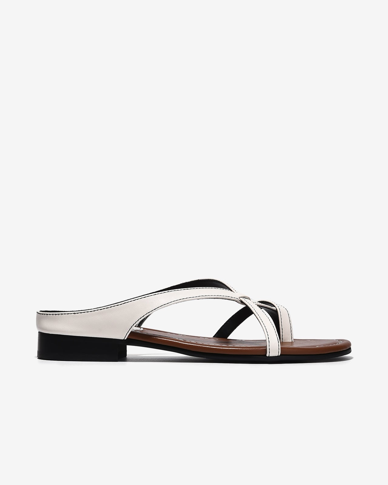 Dép Nữ Zucia Quai Đan Cách Điệu-DTHB6-Trắng Color2First