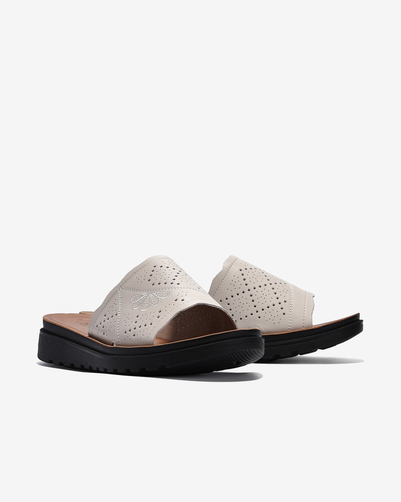 Dép Nữ Zuciani Quai Ngang Hoa Văn Cắt Laser-DCF58-Kem Color2