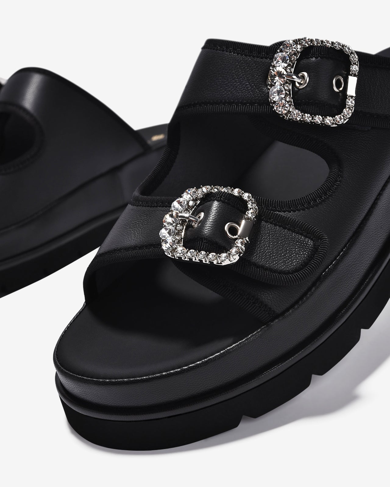 Dép Nữ Zuciani Đế 5cm Khóa Đá-DCM19-Đen Color1