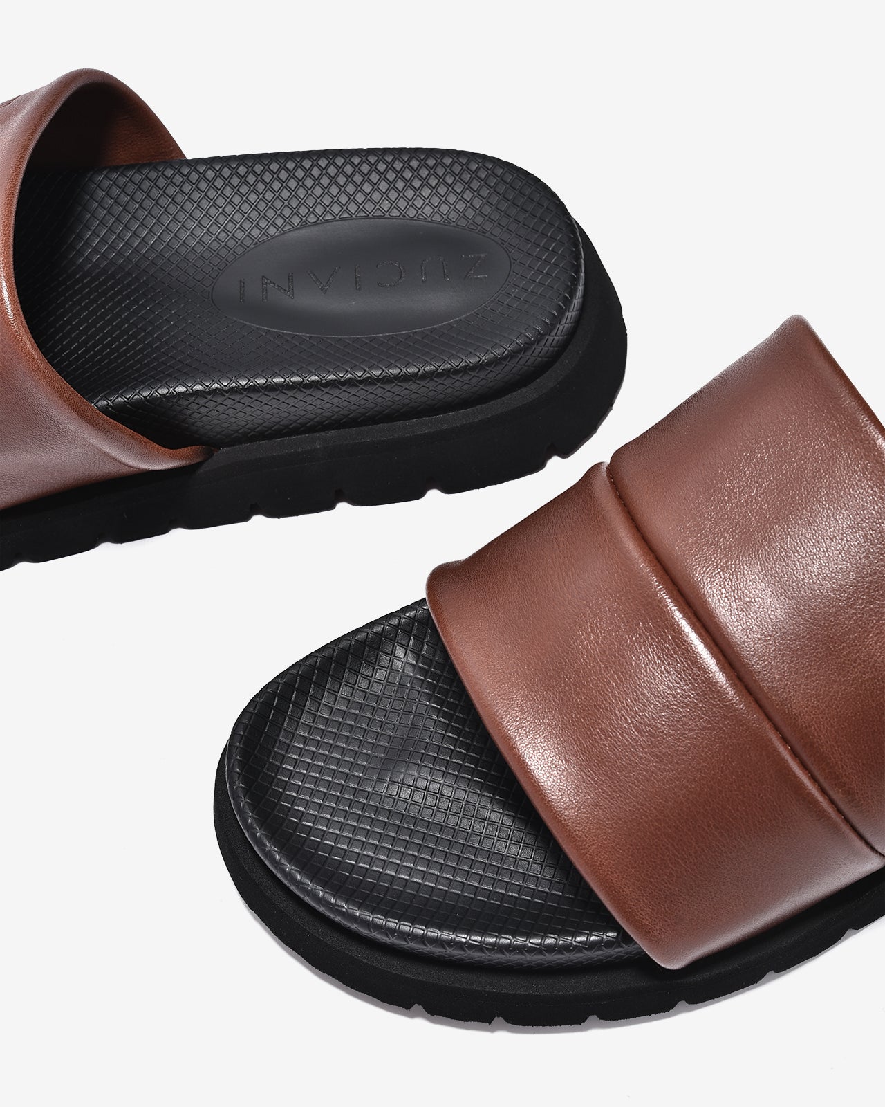 Dép Nam Zuciani Quai Ngang Khắc Logo-DRW15-Nâu Color1