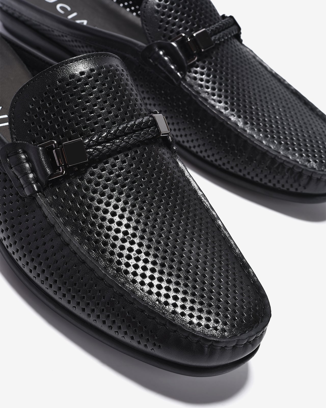 Dép Sapo Nam Zuciani Đục Lỗ Thoáng Khí-GRW12-Đen Color2