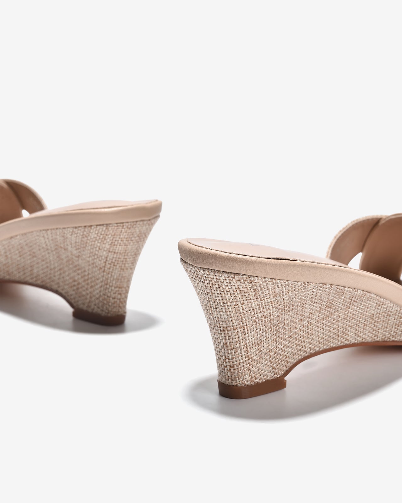 Dép Xuồng Zucia Quai Xoắn Phối Cách Điệu-DHLJ9-Kem Color2