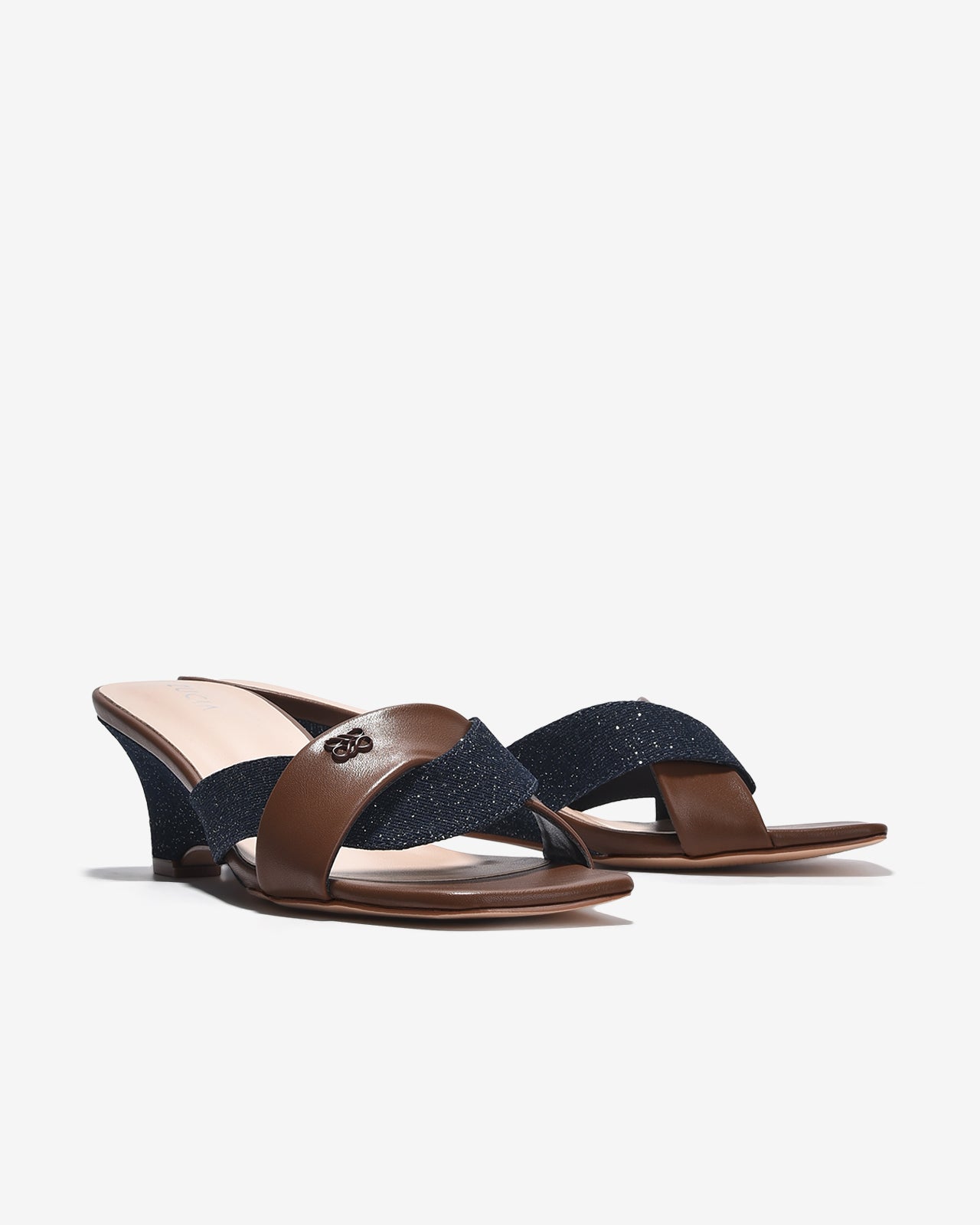 Dép Xuồng Zucia Quai Xoắn Phối Cách Điệu-DHLJ9-Nâu Color1