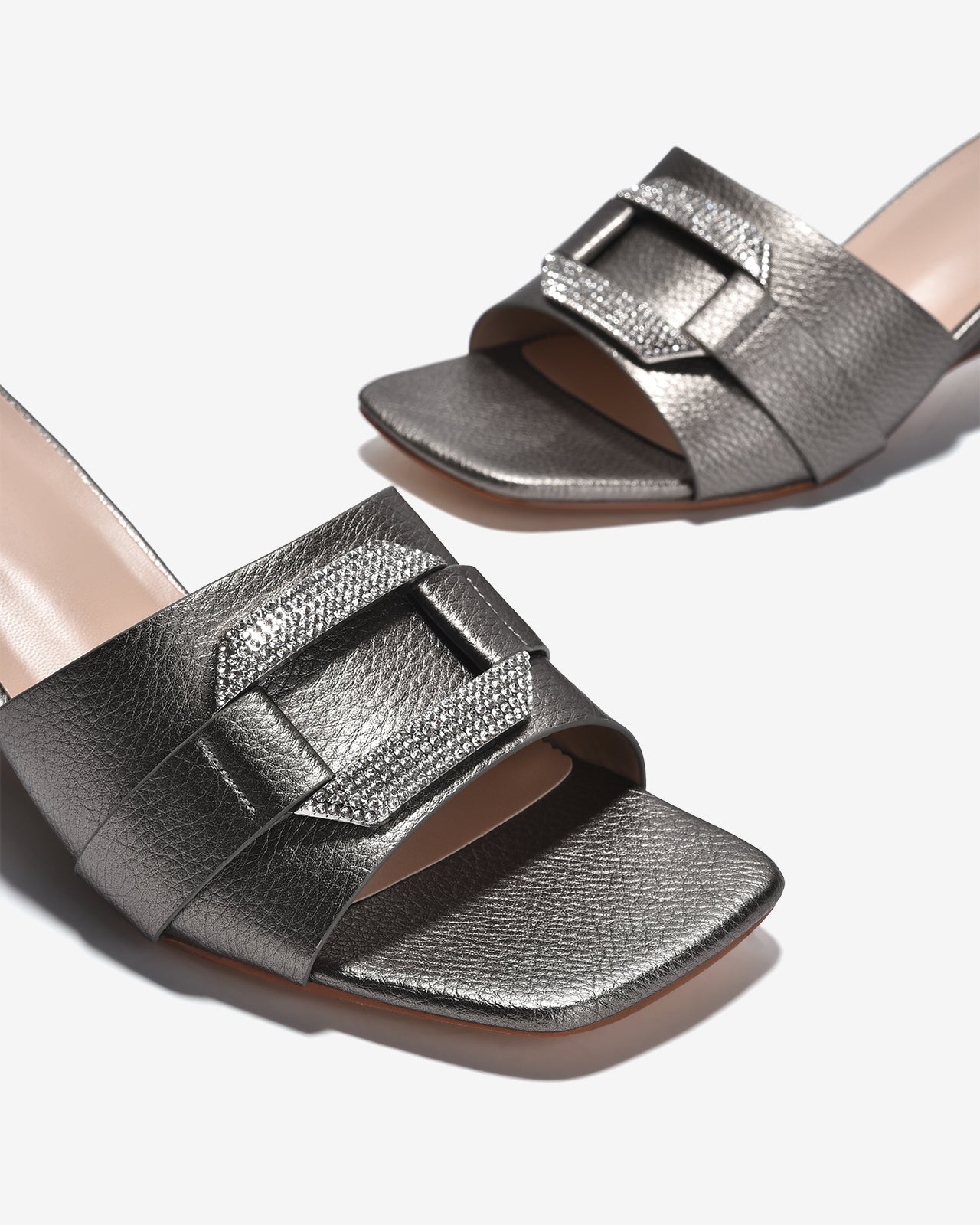 Dép Xuồng Zucia Mũi Vuông Quai Ngang Bản To-DHLK1-Xám Color1