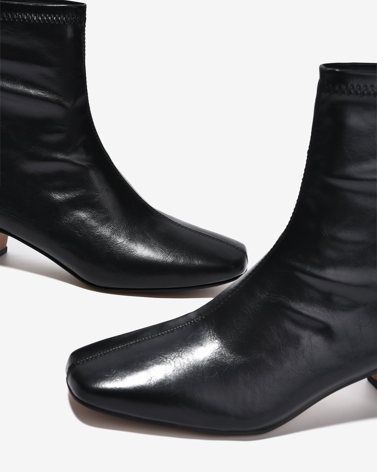 Giày Boot Nữ Zucia Mũi Vuông Chỉ Nổi Đính Logo-GTHB3-Đen Color2