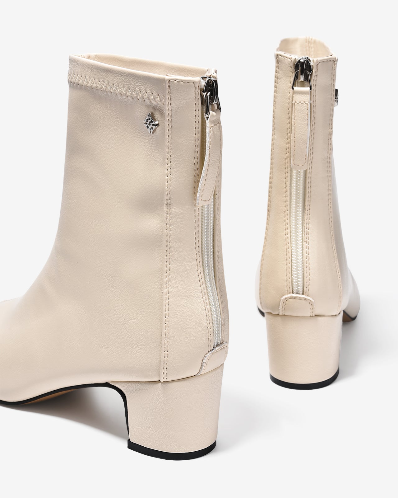 Giày Boot Nữ Zucia Mũi Vuông Chỉ Nổi Đính Logo-GTHB3-Kem Color3