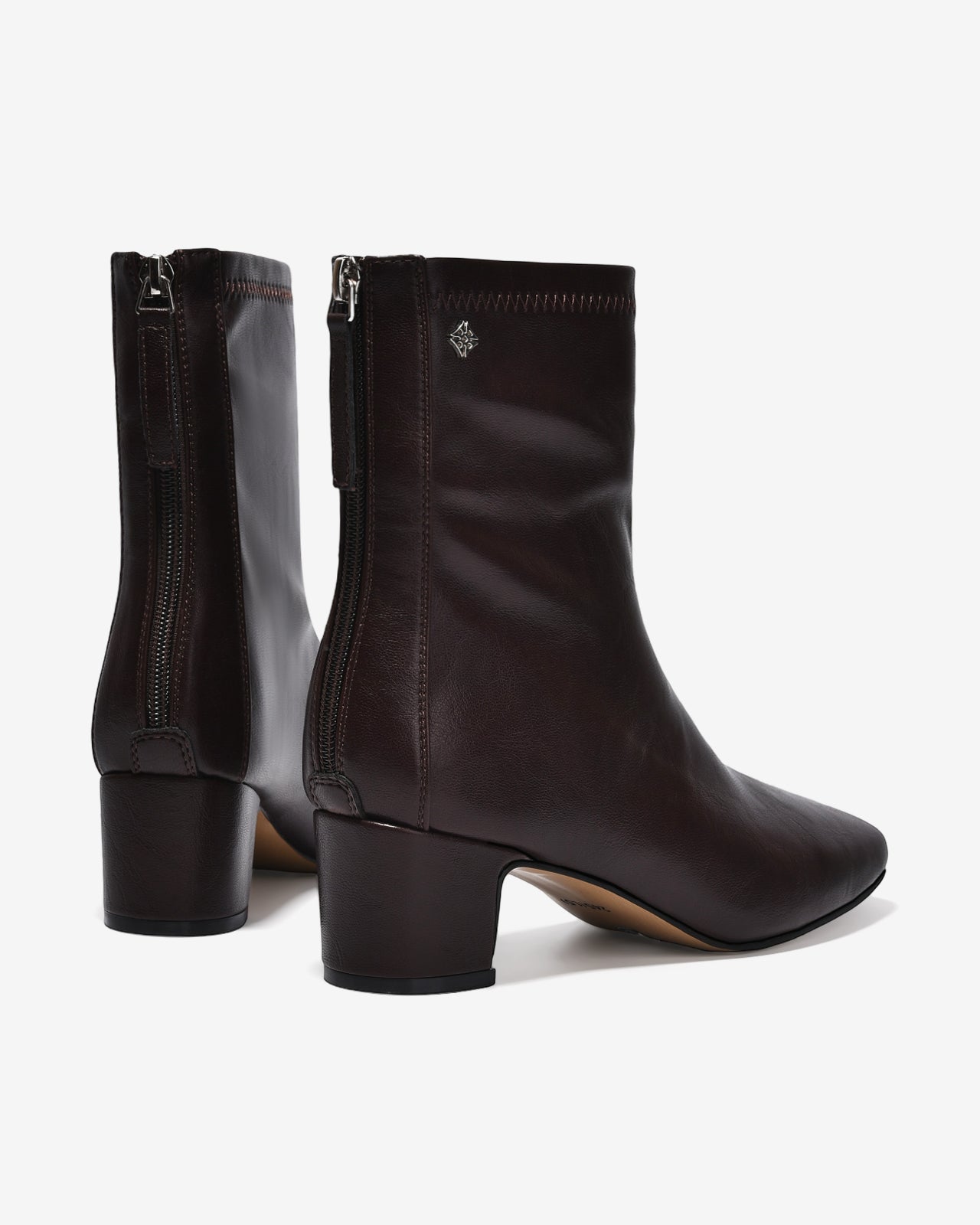 Giày Boot Nữ Zucia Mũi Vuông Chỉ Nổi Đính Logo-GTHB3-Nâu Color3