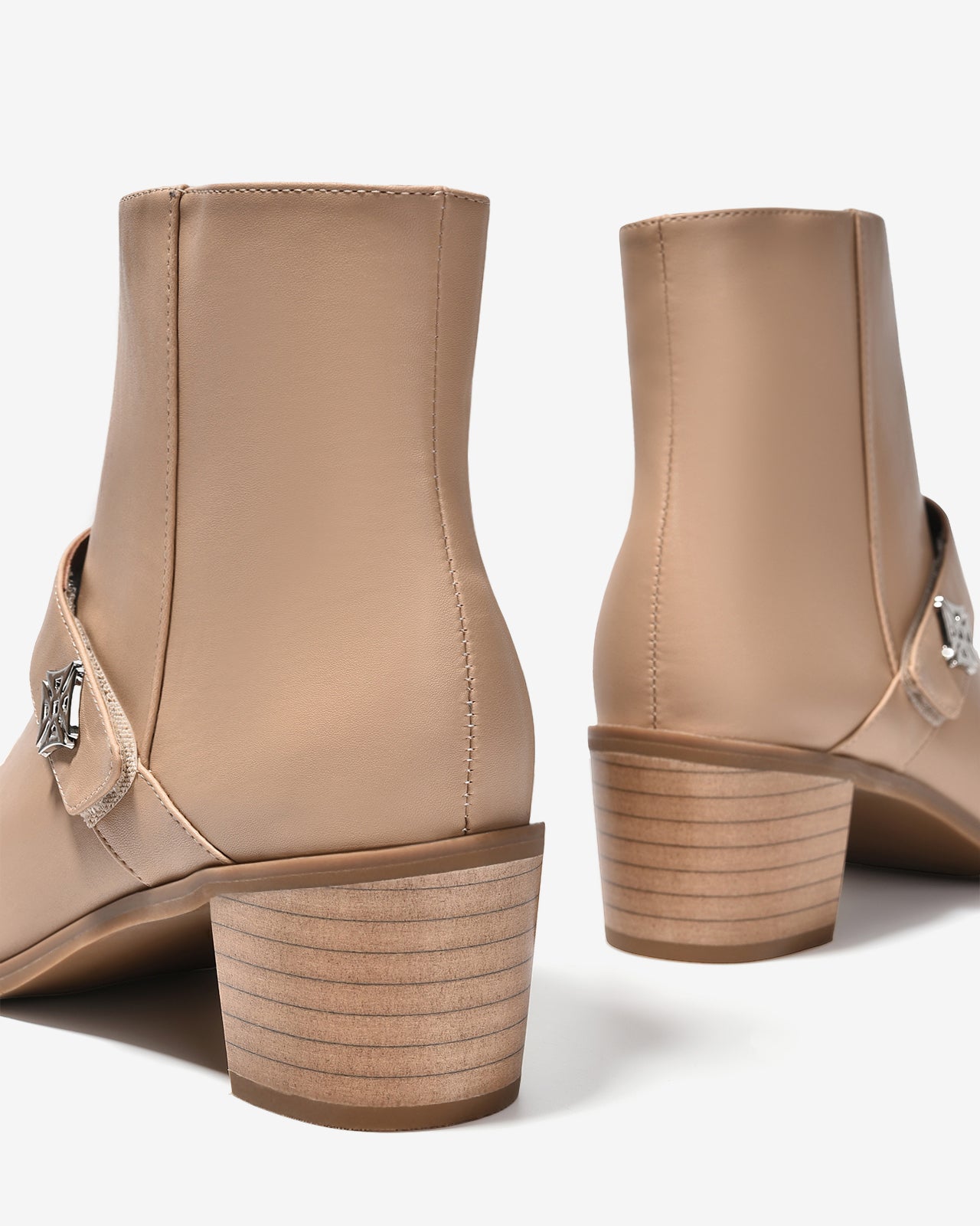 Giày Boot Nữ Zucia Mũi Tròn Quai Da Ngang Đính Logo-GTHB4-Kem Color2