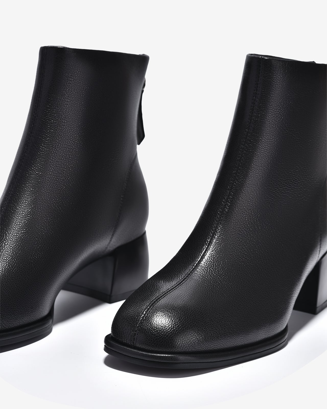 Giày Boot Nữ Zuciani Cổ Cao Vân Da Mờ Tự Nhiên-GCM33-Đen Color2