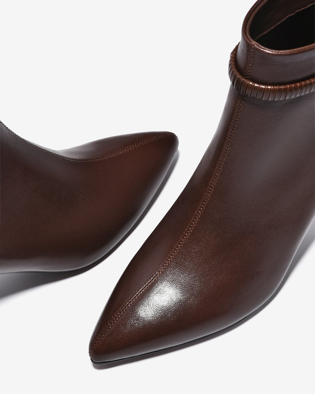 Giày Boot Nữ Zuciani Khóa Kéo Quai Đính Đá-GCM36-Nâu Color1