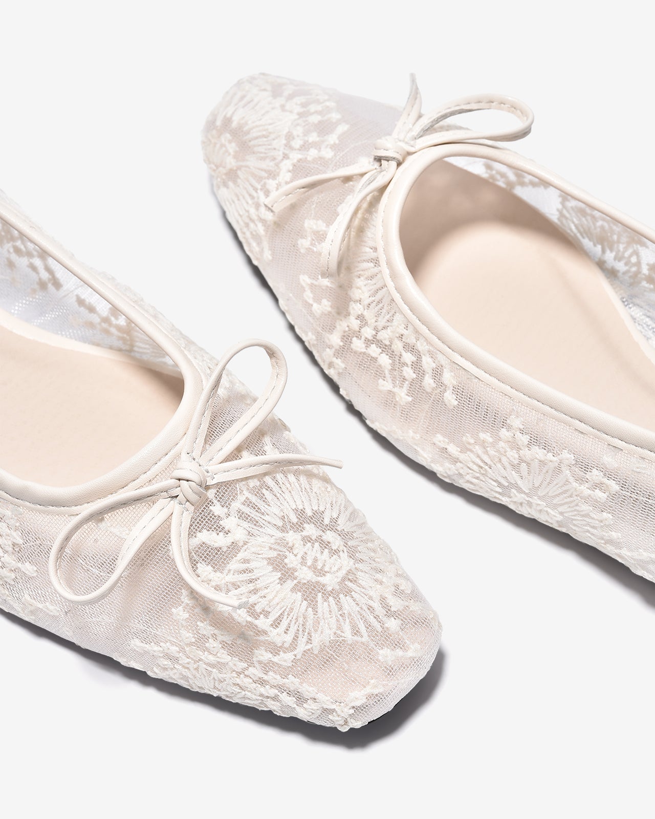 Giày Búp Bê Zucia Vải Ren Thêu Hoa-GTHA9-Trắng Color2