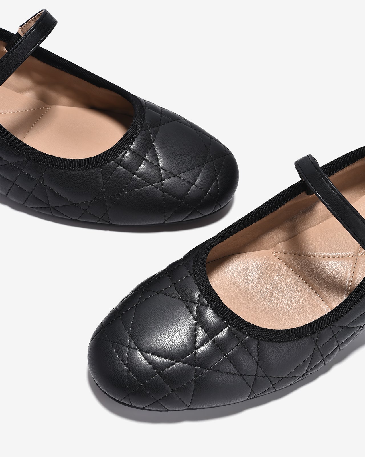 Giày Cao Gót Zucia Chần Bông Quai Ngang Dán-GTH97-Đen Color2