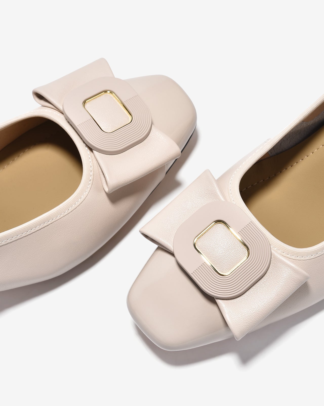 Giày Cao Gót Zuciani Mũi Phối Da Bóng Đính Khoá Nơ-GCM04-Trắng Color2