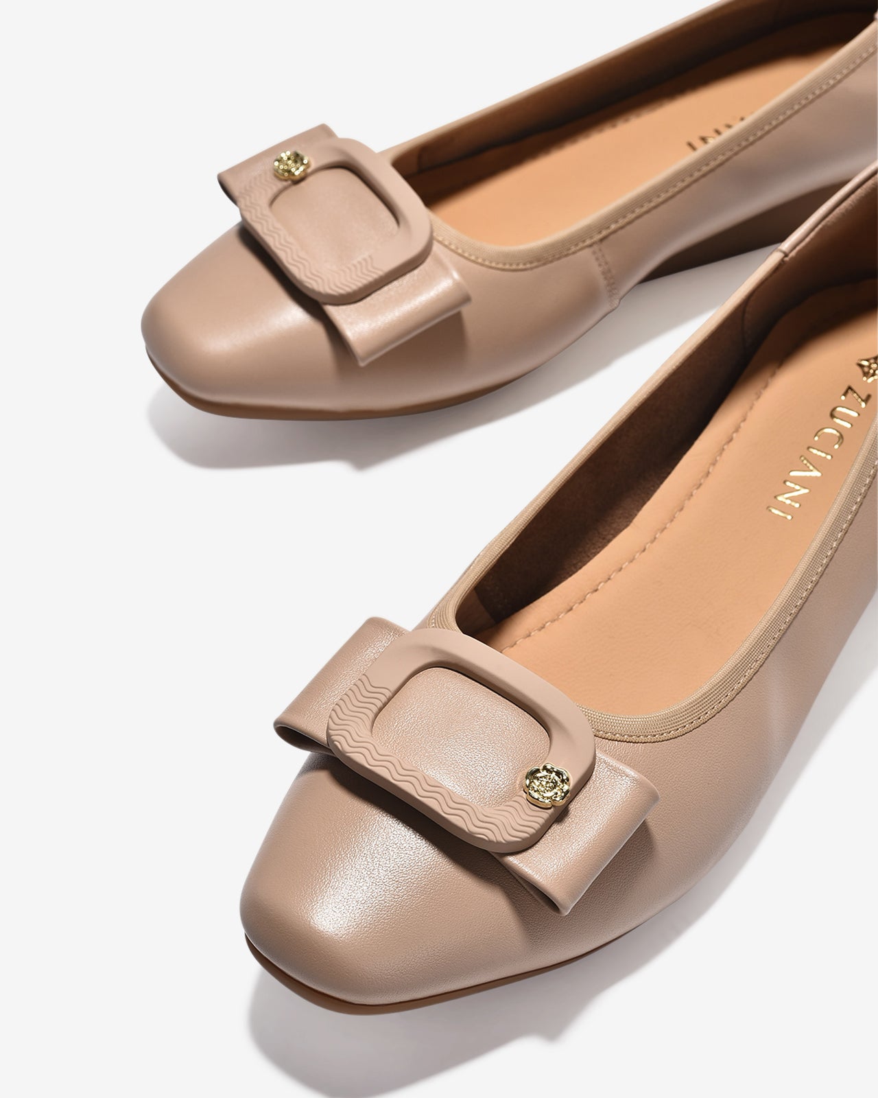 Giày Xuồng Zuciani Phối Khoá Nơ Đính Bông Hoa-GCM05-Kem Color2