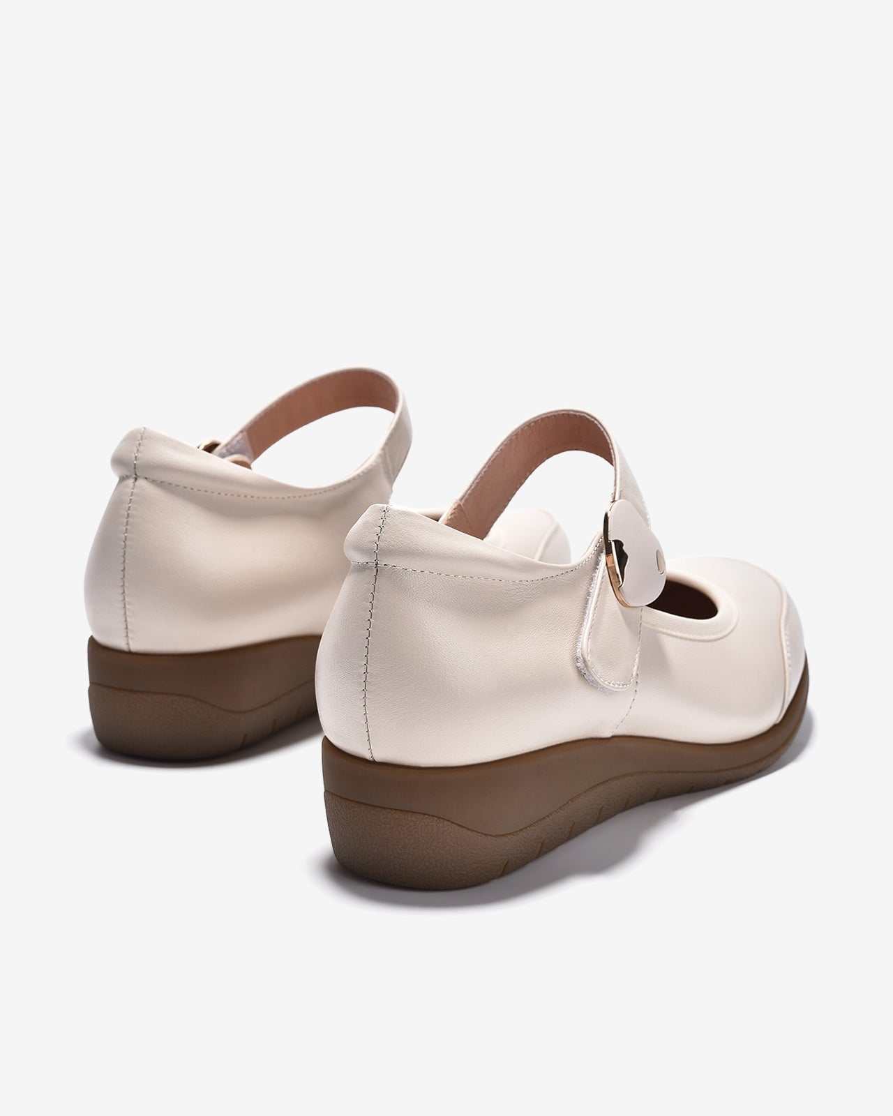 Giày Xuồng Zuciani Mũi Tròn Khoá Tim-GCM28-Kem Color2