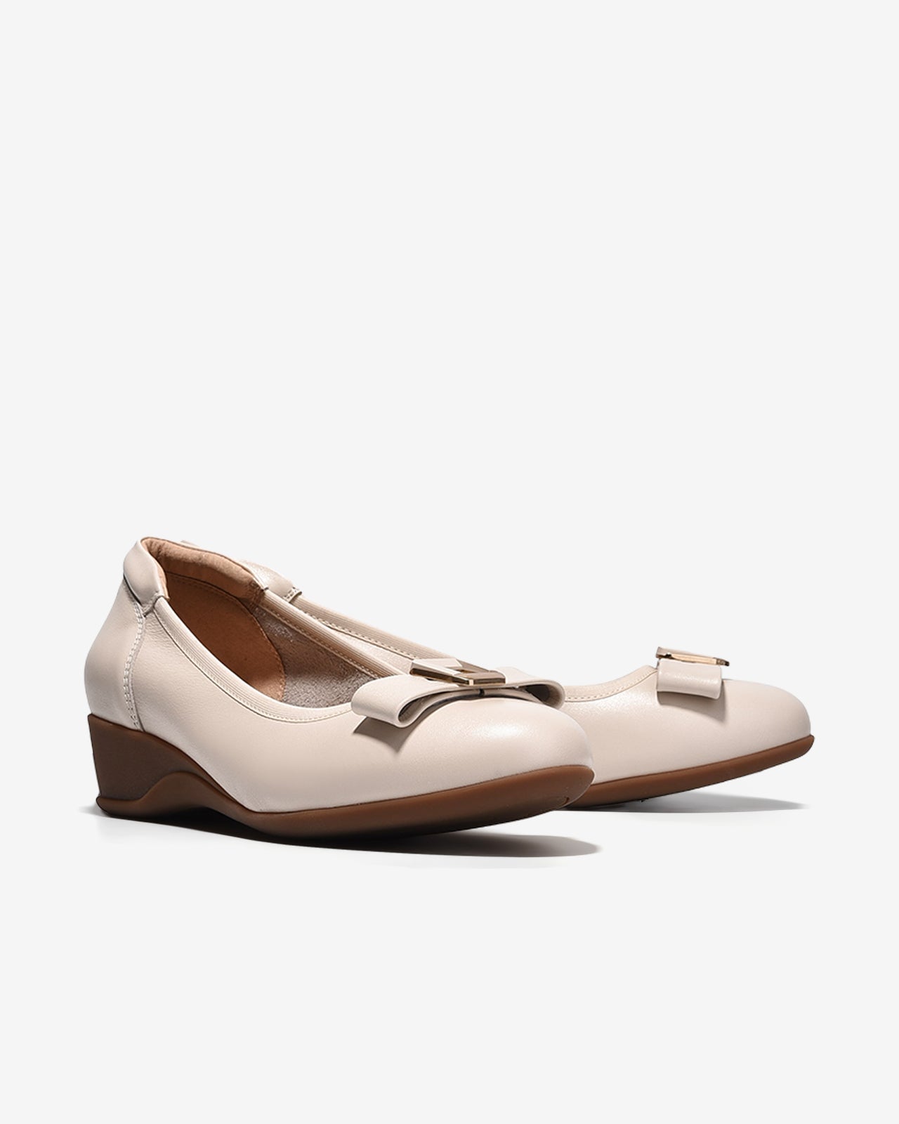 Giày Xuồng Zuciani Nơ Khóa Kim Loại-GCM37-Kem Color2