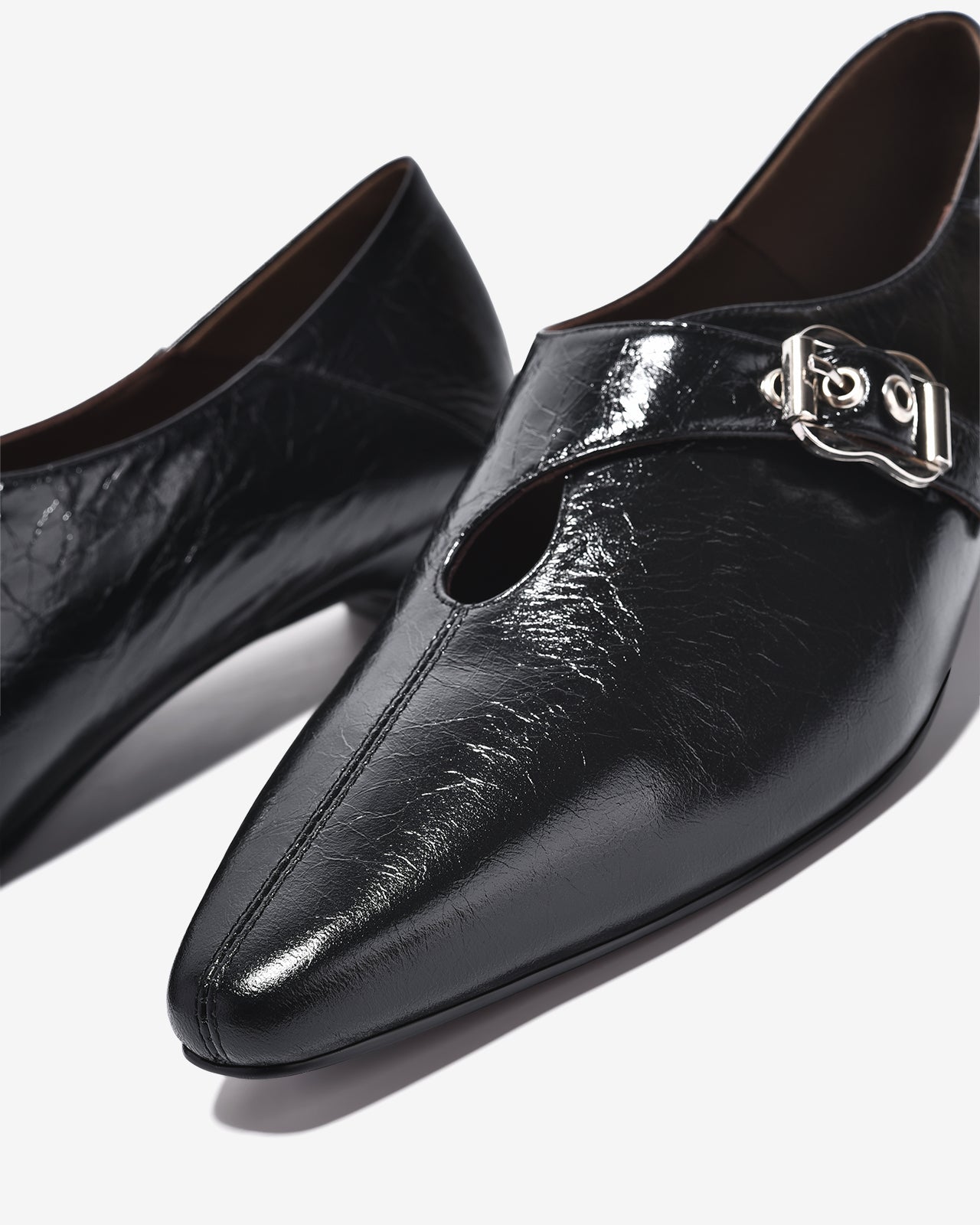 Giày Lười Nữ Zuciani Da Bóng Vân Gấp Cổ Điển-GCM35-Đen Color2