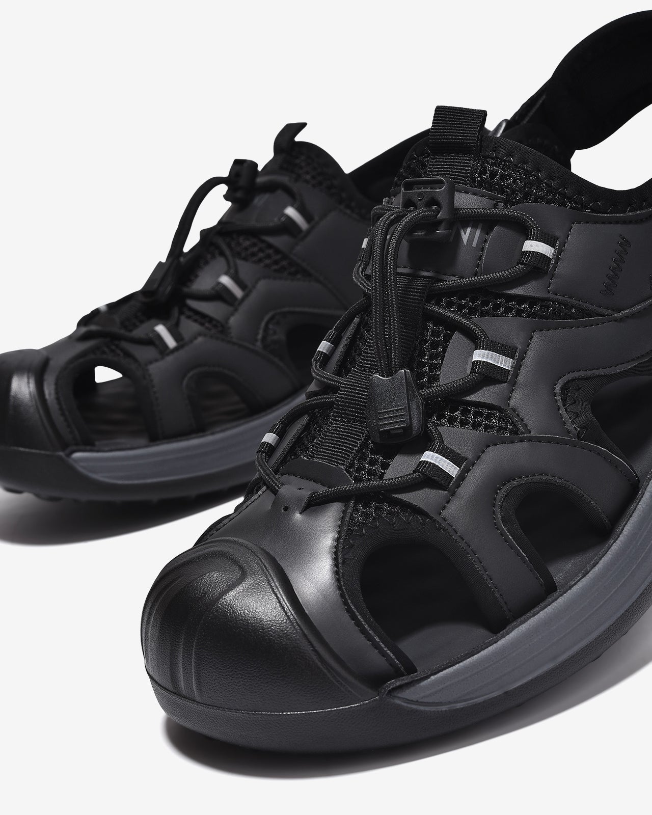 Sandal Rọ Nam Zuciani Quai Rút-SCF88Đen Color2