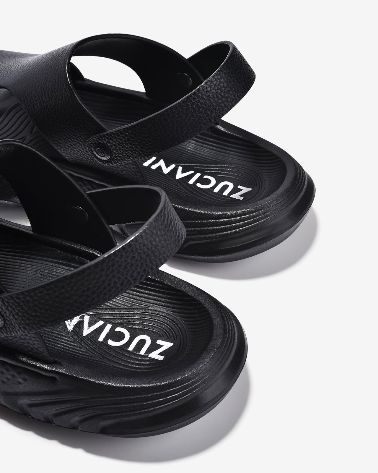 Giày Sandal Nam Zuciani Quai Liền Nguyên Khối Đế Đúc-SRD65-Đen Color1