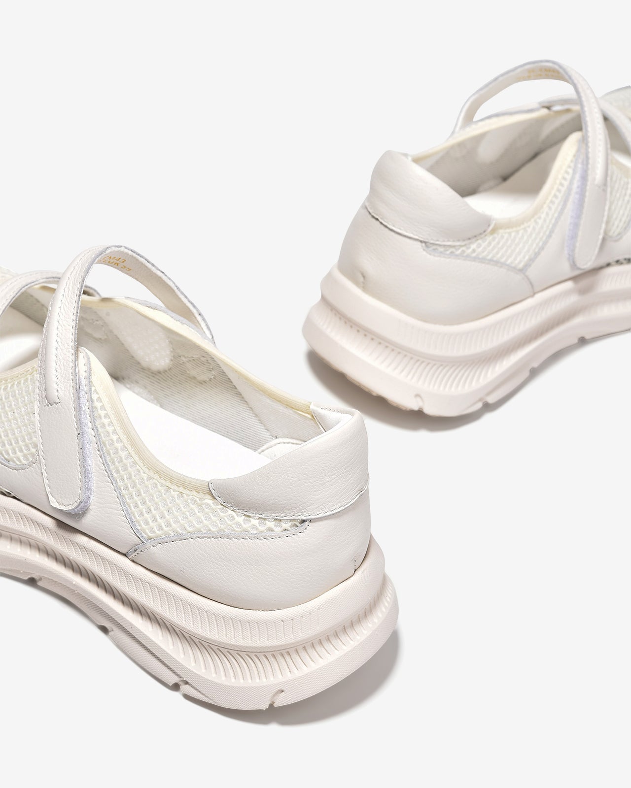 Giày Thể Thao Nữ Zuciani Quai Dán Phối Lưới-GCM43-Kem Color1