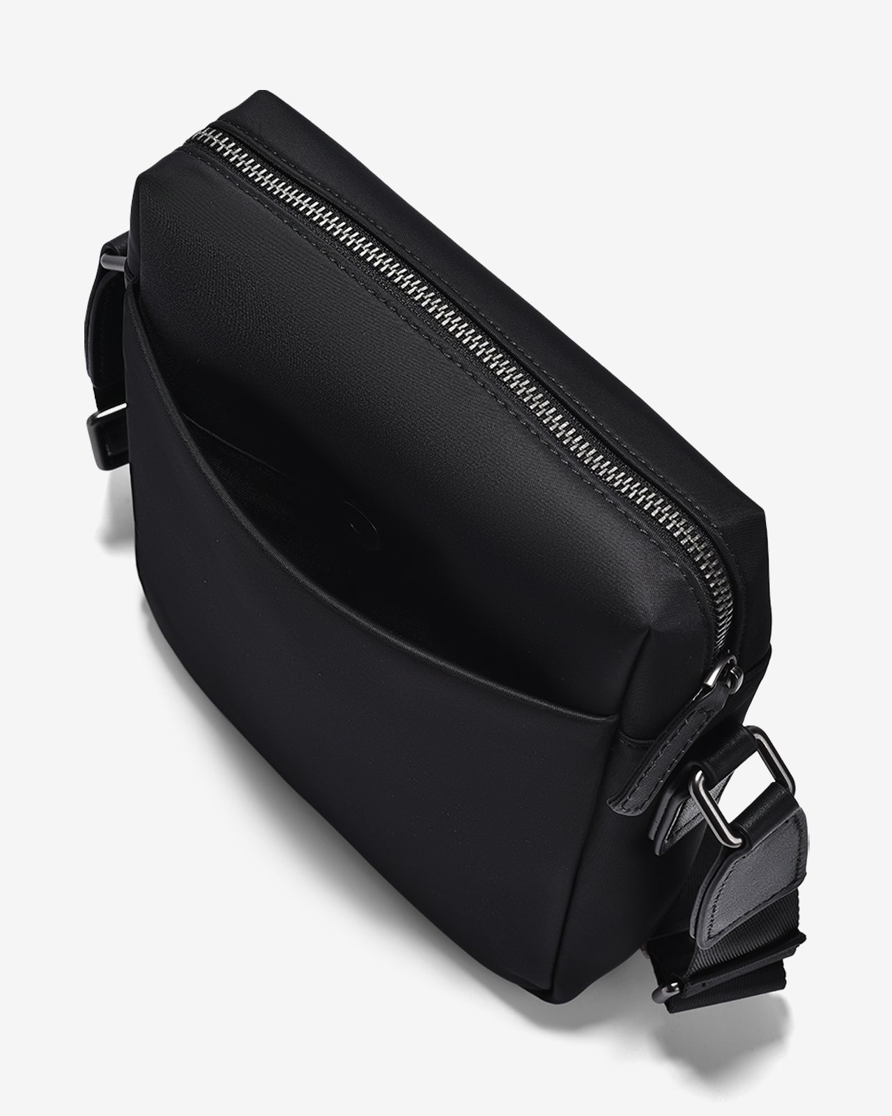 Túi Đeo Vai Nam Zuciani The Explorer N17-HZD6-Đen Color1