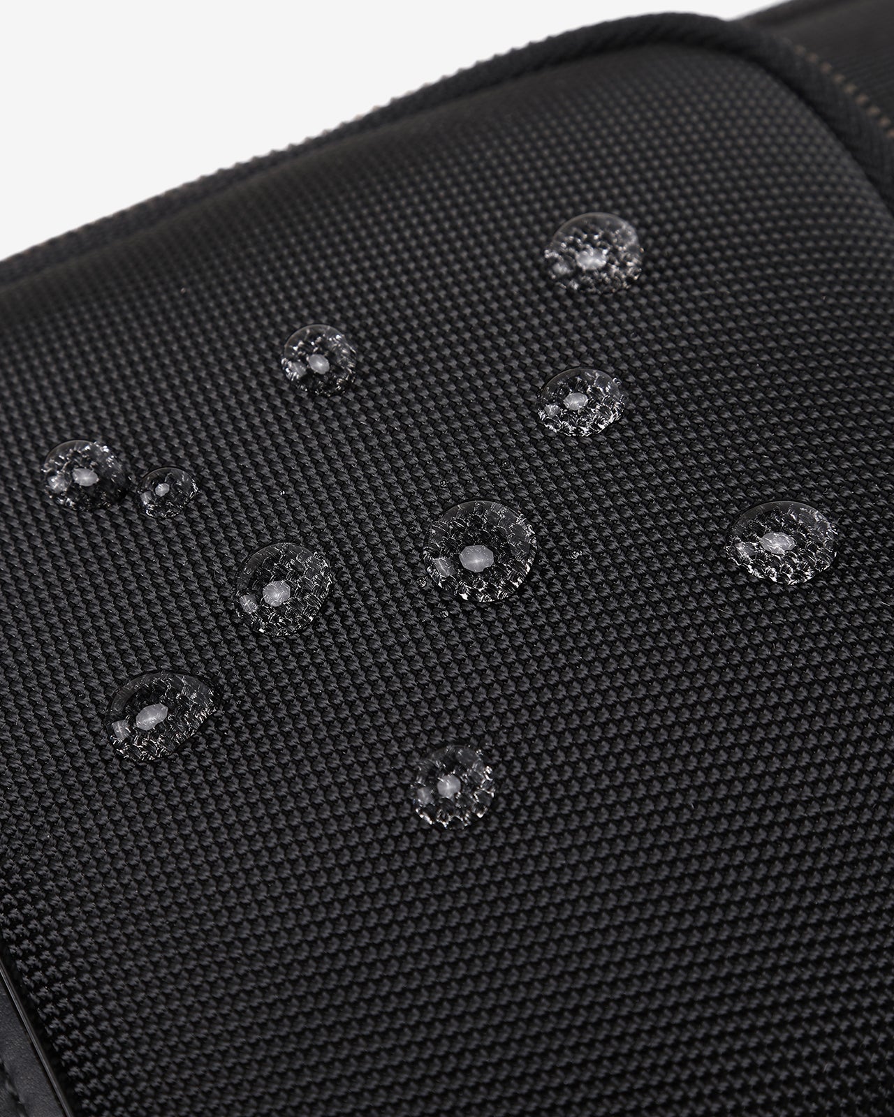 Túi Đeo Chéo Bao Tử Dáng Đứng Zuciani Timeless Fusion N13-MJ13-Đen Color1