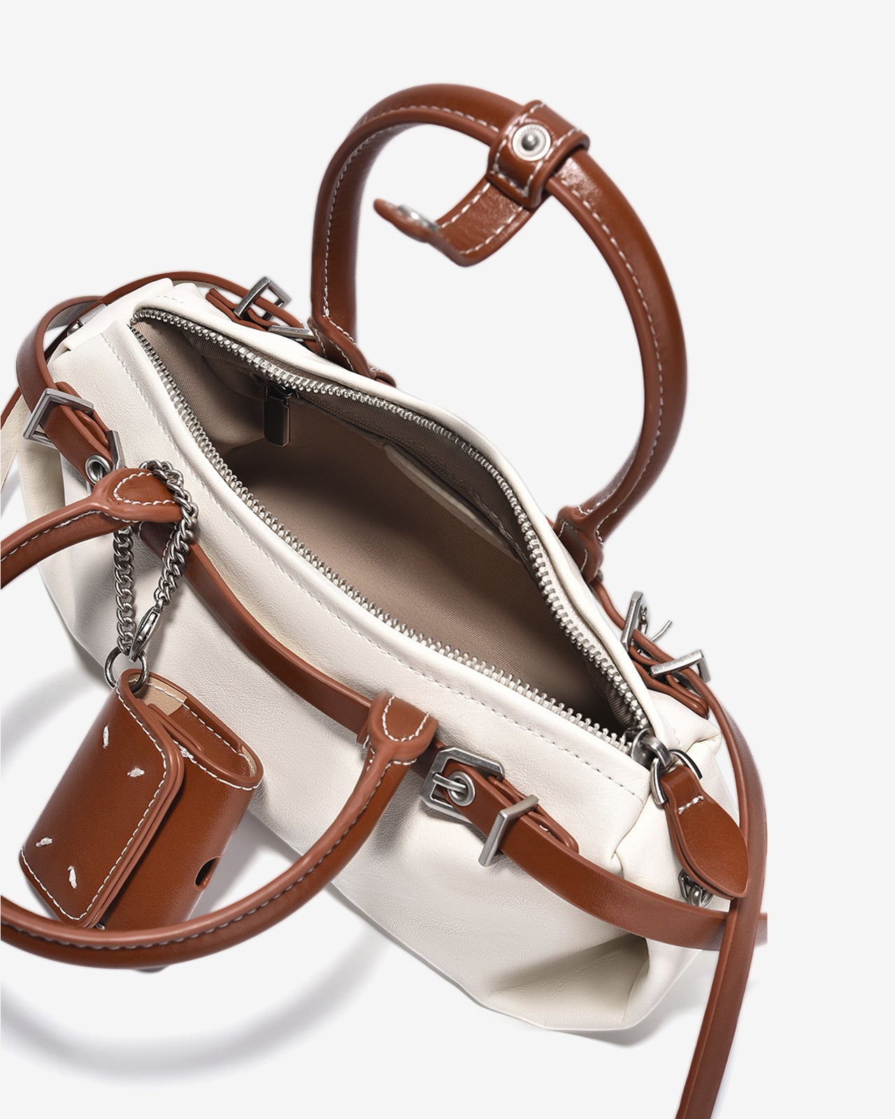 Túi Xách Tay Dáng Hộp Đính Charm Zucia The Eleve NY2-TY02-Trắng Color1