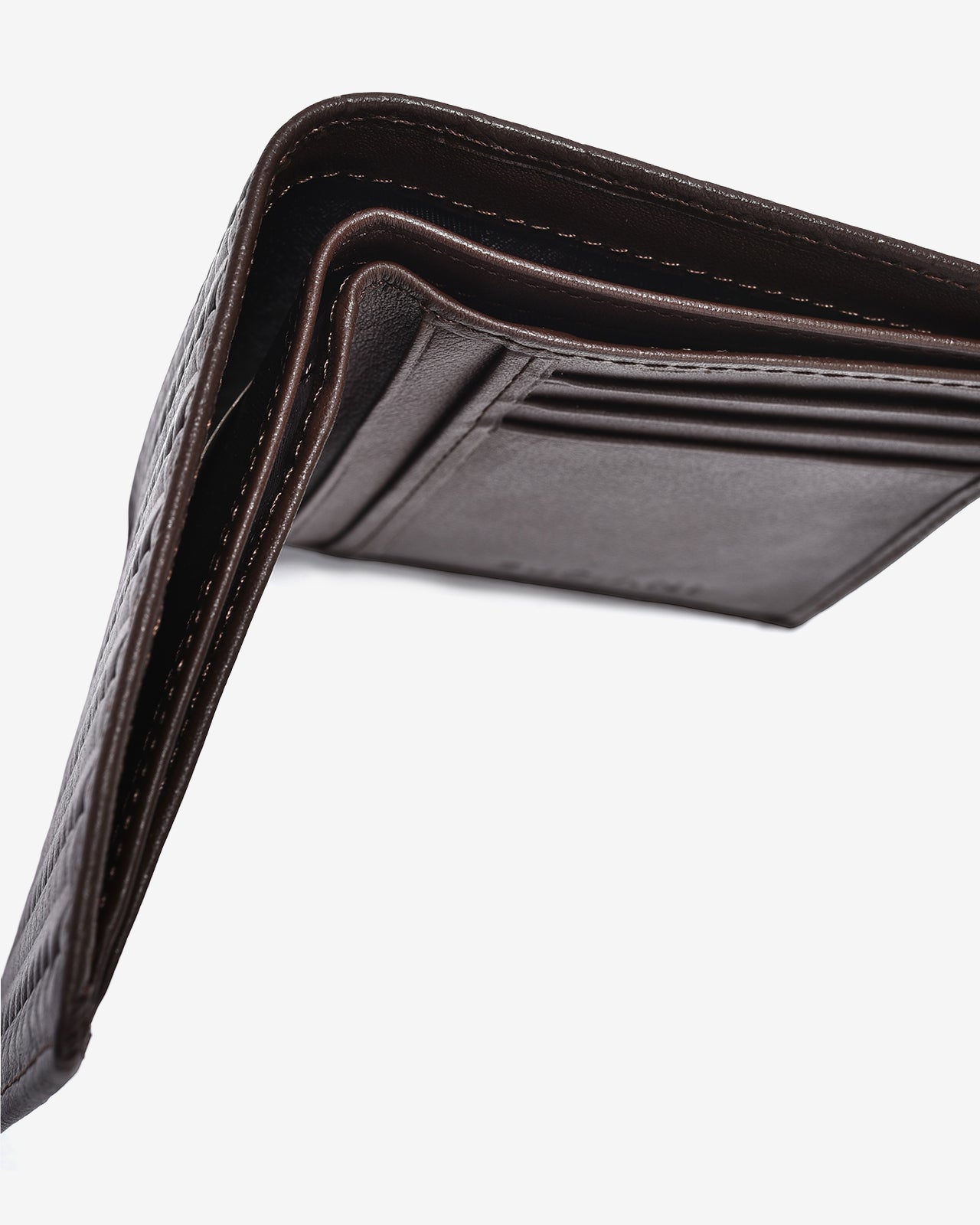 Ví Nam Dáng Đứng The Explorer N03-HZC1-Nâu Color1